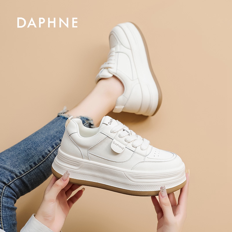 达芙妮真皮小白鞋女2025秋冬新款时尚百搭小众圆头厚底板鞋TT25