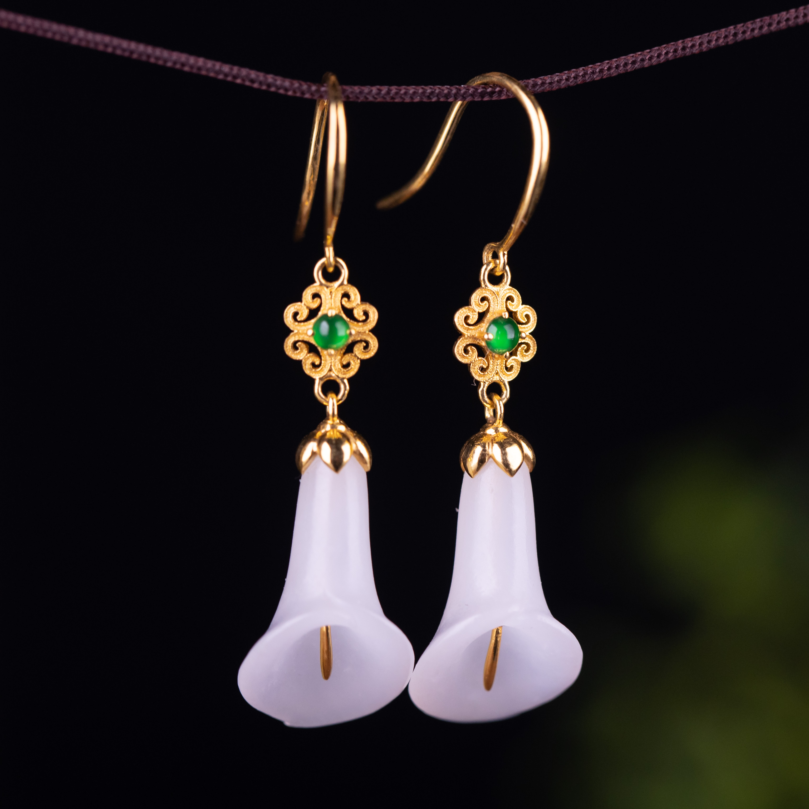 【18k金镶玉马蹄莲耳坠】新疆和田玉一级白细温润纯净饱满圆润