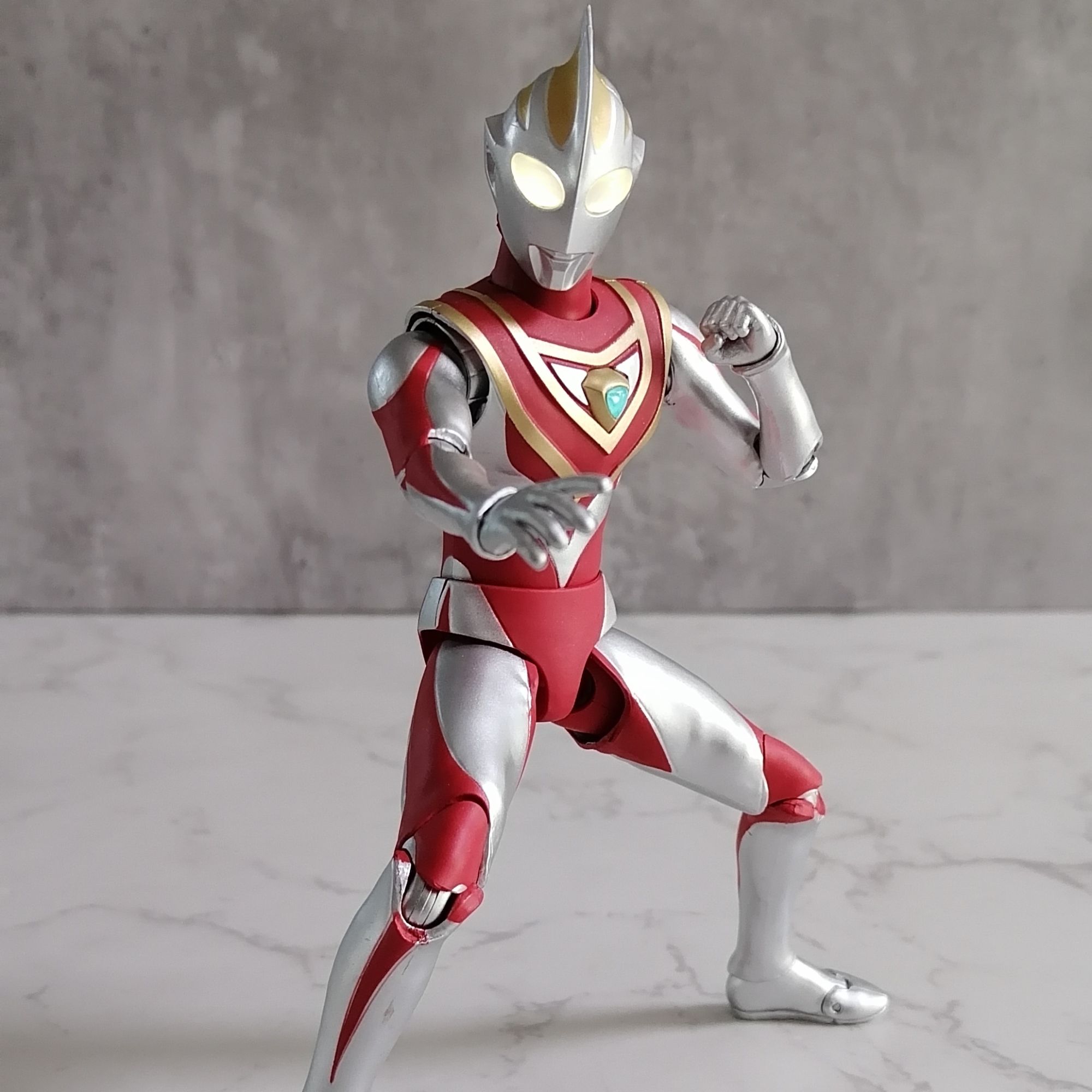 中动玩具正版盖亚奥特曼V1形态 发光可动模型手办 18cm奥特曼玩具