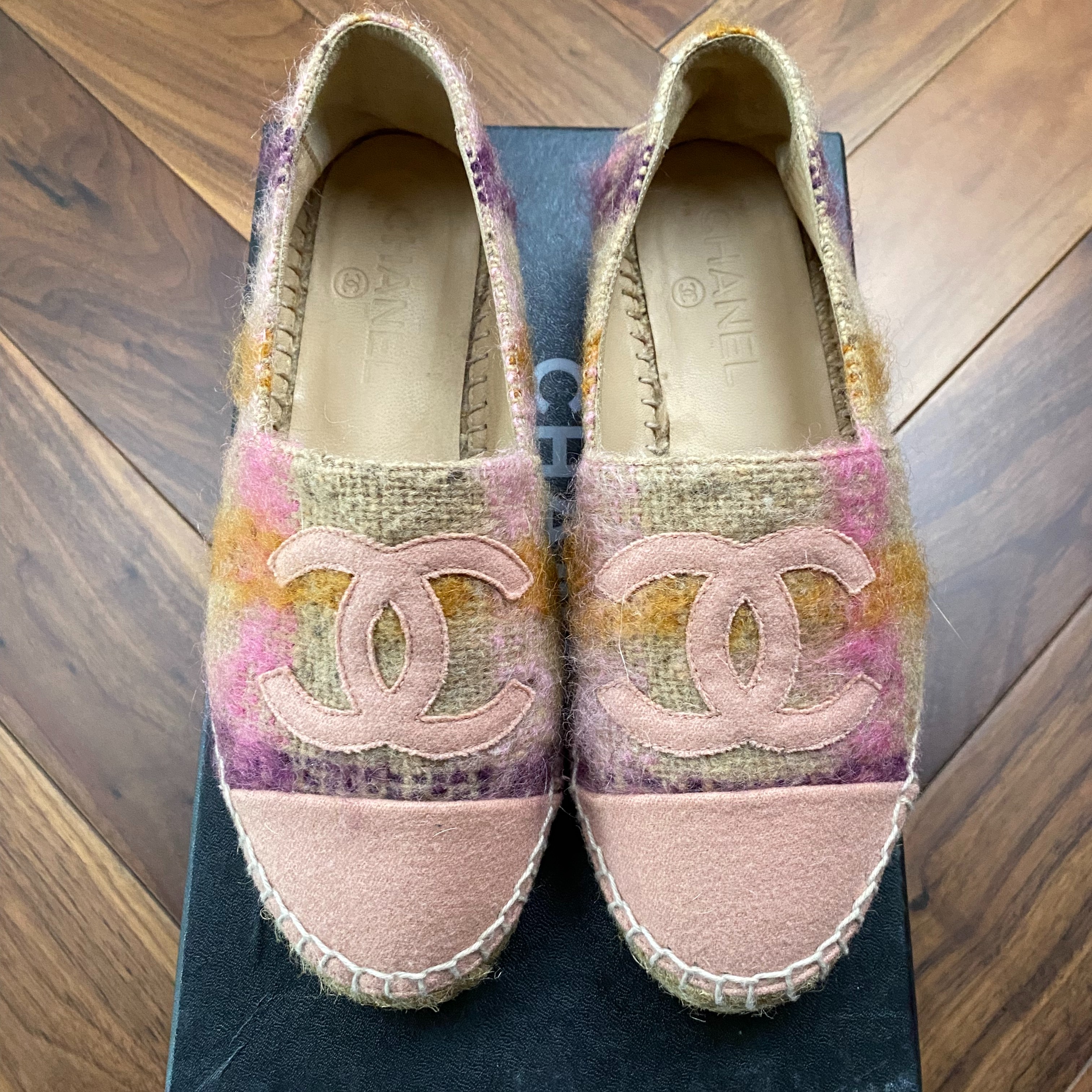全新未使用 Chanel/香奈儿 渔夫鞋 36码 带盒子