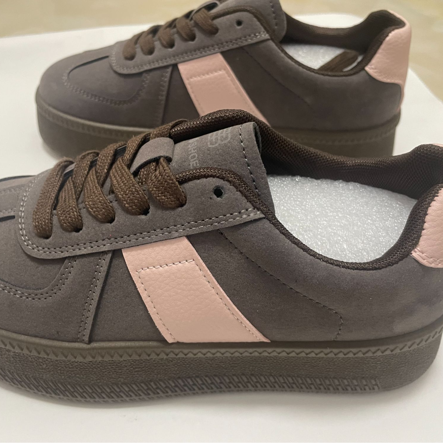 翻毛皮阿甘鞋德训鞋板鞋爆款休闲时尚百搭运动潮流透气耐磨鞋女款