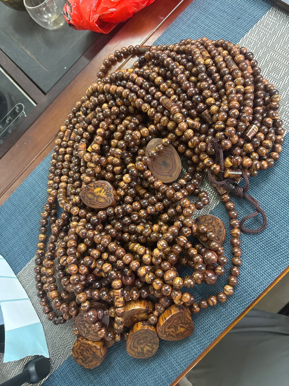 精品海南黄花梨1.0×108芝麻点高货吊坠