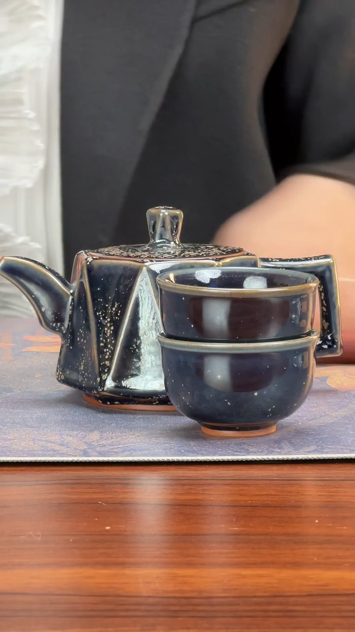【闪购商品】瓷壶钧加2杯615