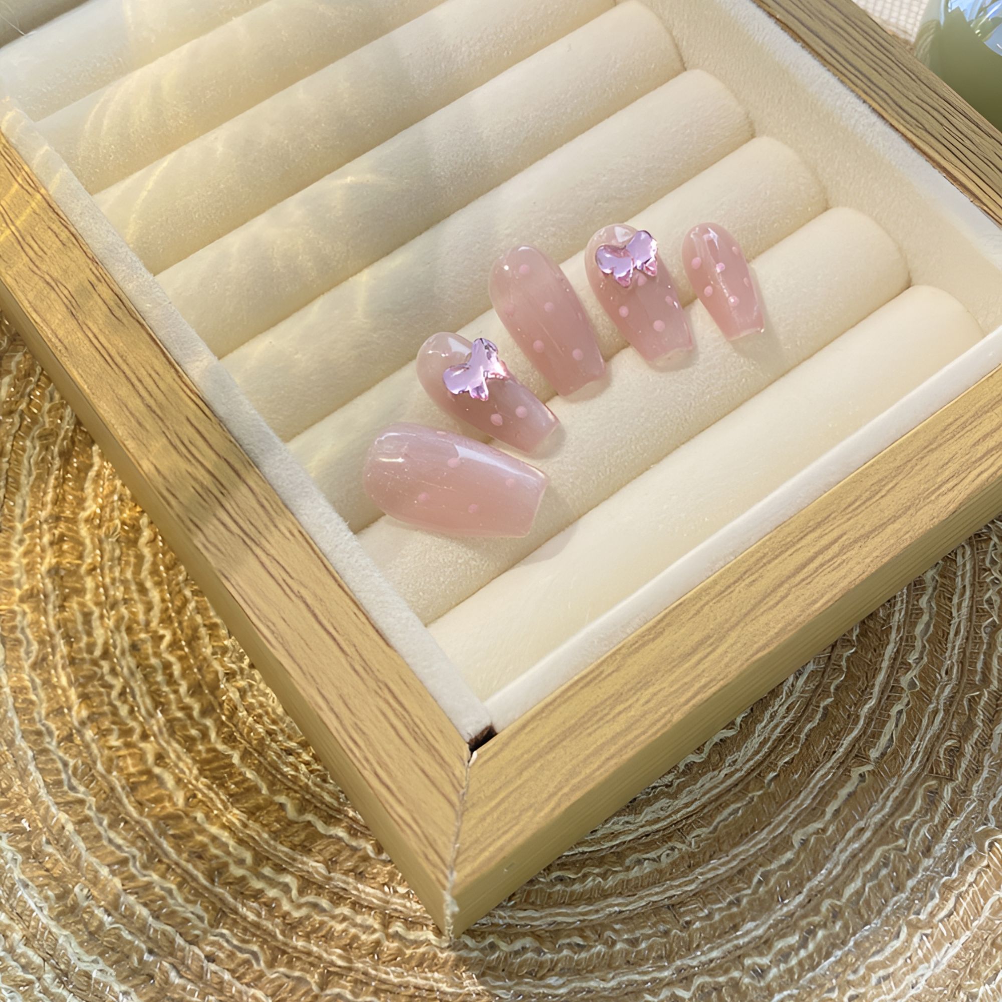 【纯手工定制】波点蝴蝶裸粉猫眼法式气质显白穿戴甲纯欲清新ins风
