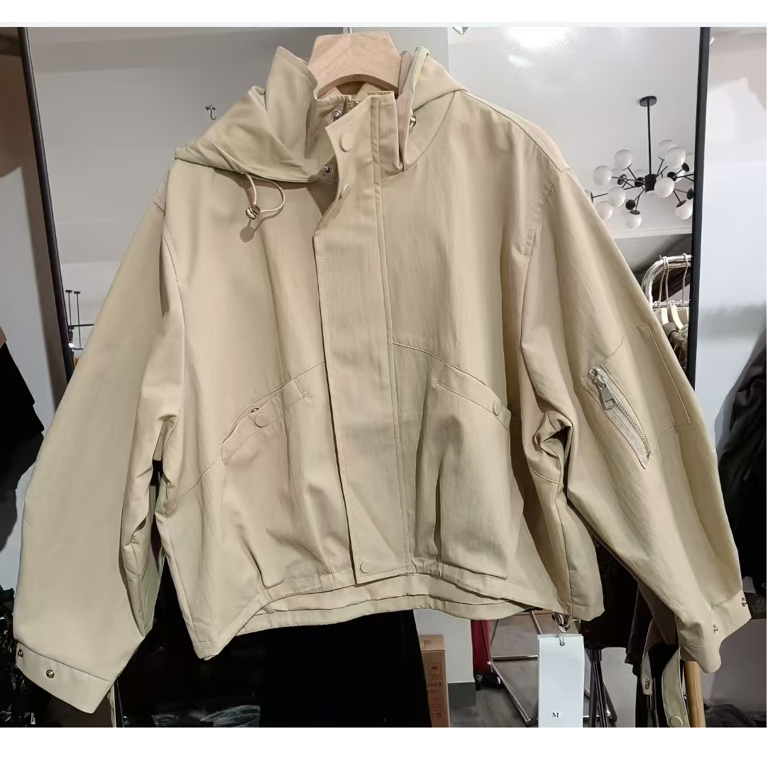 按编码下单，特价商品ON退ON换运动短款时尚户外休闲百搭女士连帽