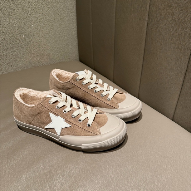 jhji丨加绒做旧星星脏脏鞋女士板鞋JS7204