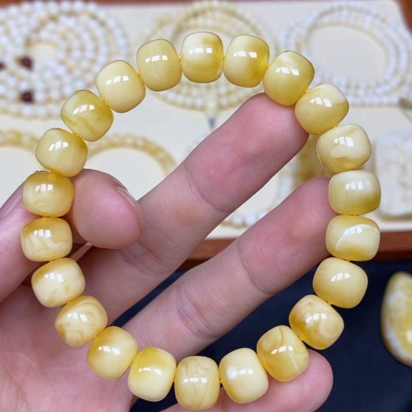 【闪购商品】琥珀颈饰未镶嵌