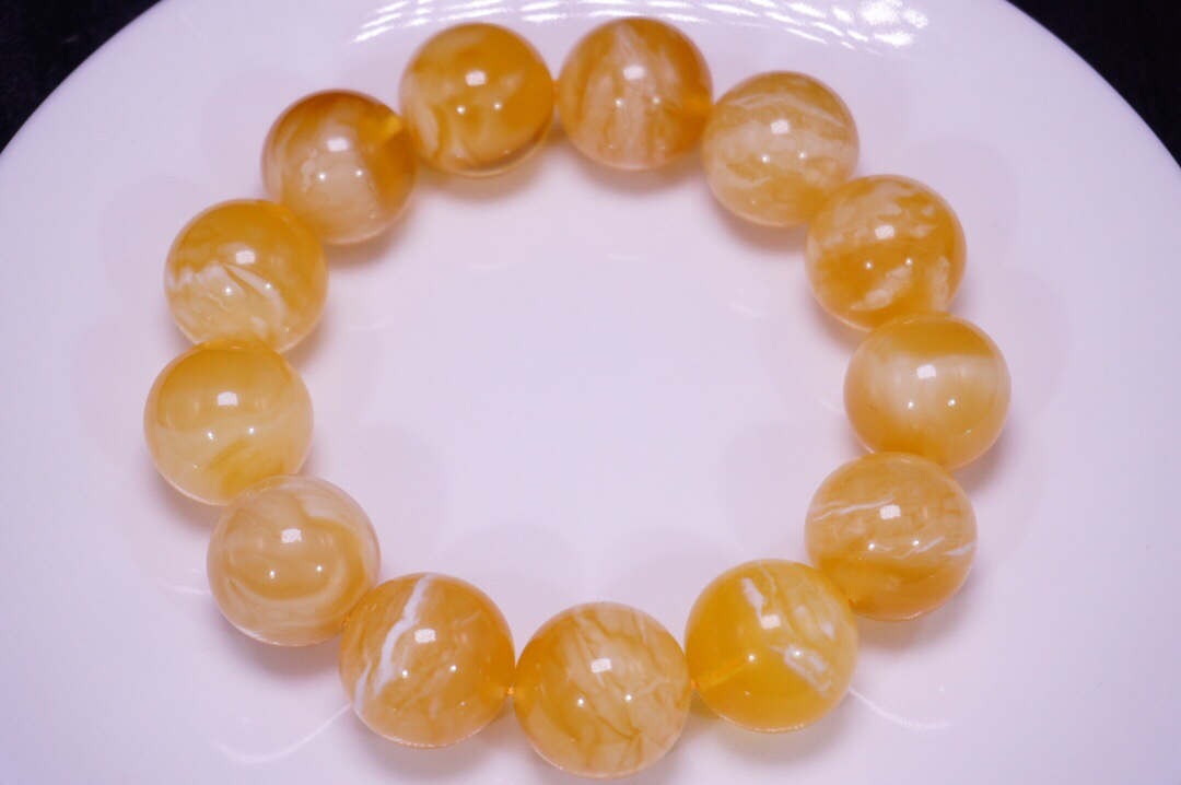 重44克  18mm俄料蜜圆珠手串 