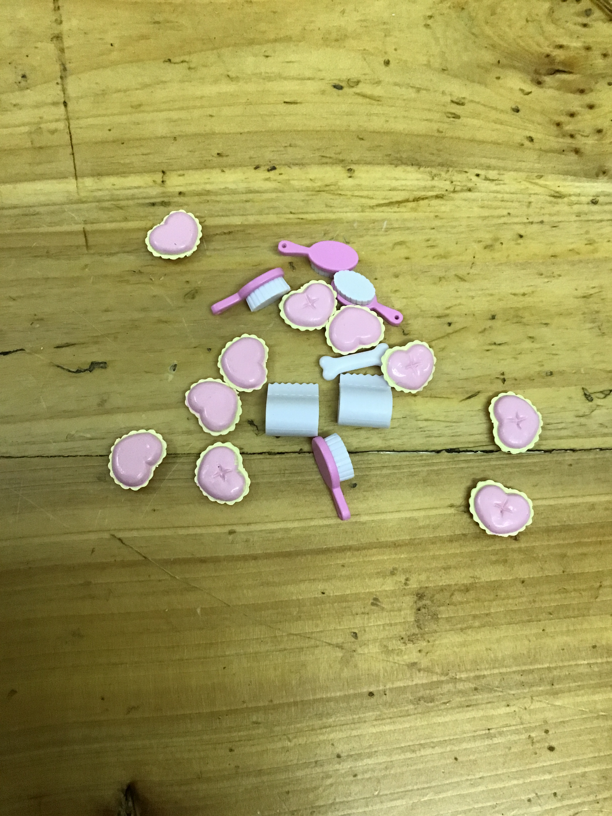 A85-A170。正版散货 diy配件，散货有瑕疵，介意者请勿拍