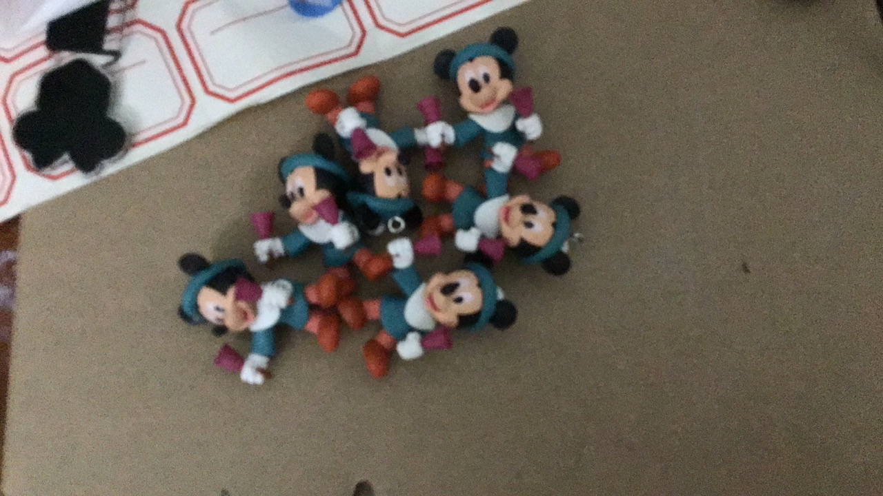 正版散货公仔 滿12包郵（散货均有瑕 介意勿拍）