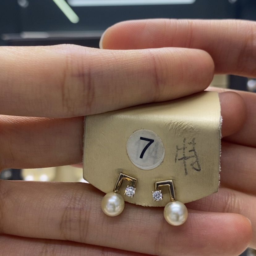 【闪购商品】海水珍珠耳饰银S925镀金镶嵌