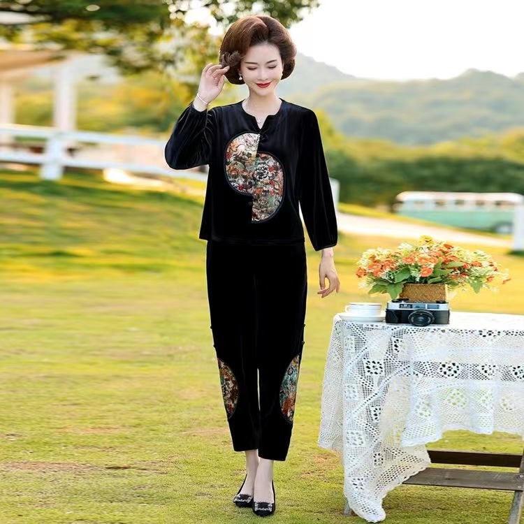 金丝绒套装宽松秋季气质妈妈装春秋款