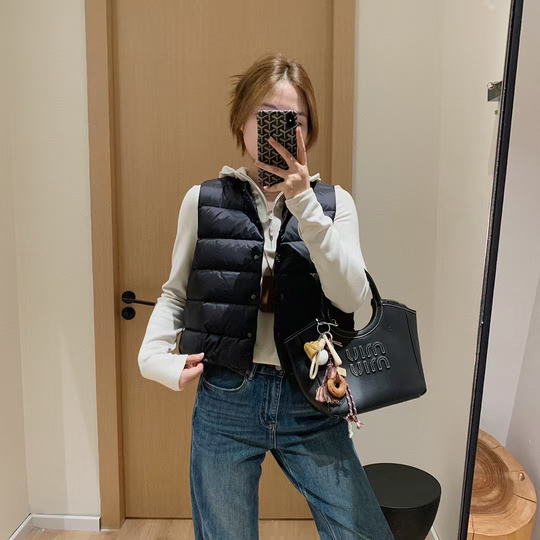 实穿的马甲，真正做到了轻便又保暖，内搭外穿都可以