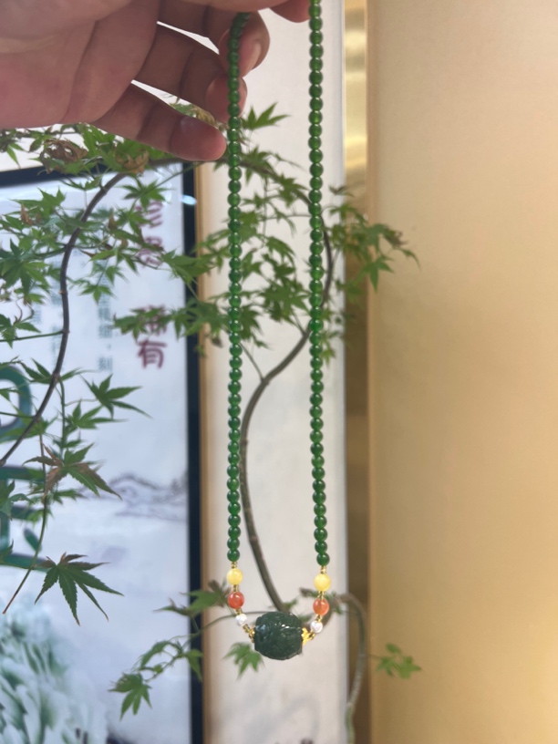 俄料碧玉锁骨项链