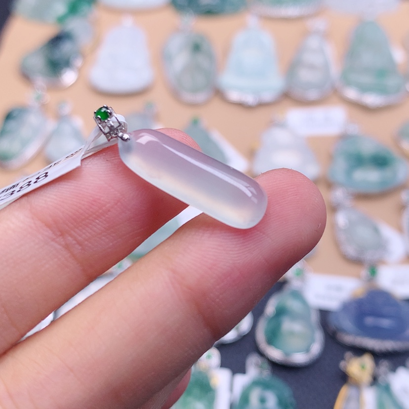 【闪购商品】翡翠颈饰18K金镶嵌?*