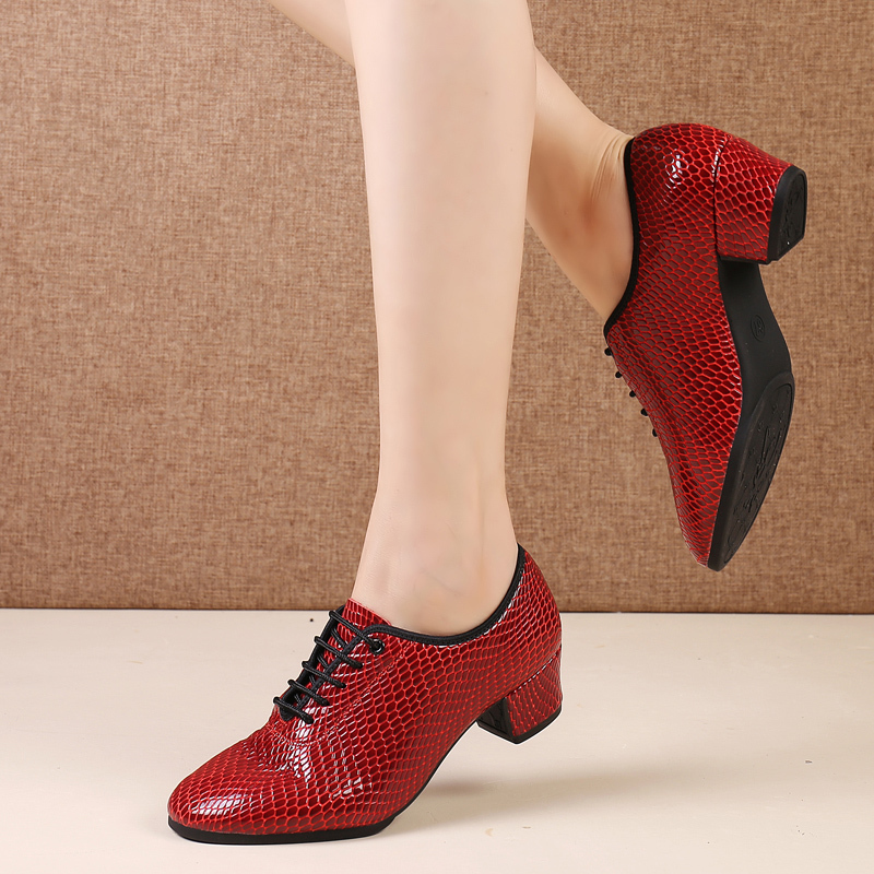 新款真皮女式舞蹈鞋跳舞鞋交谊舞摩登舞广场舞吉特巴舞水兵舞鞋