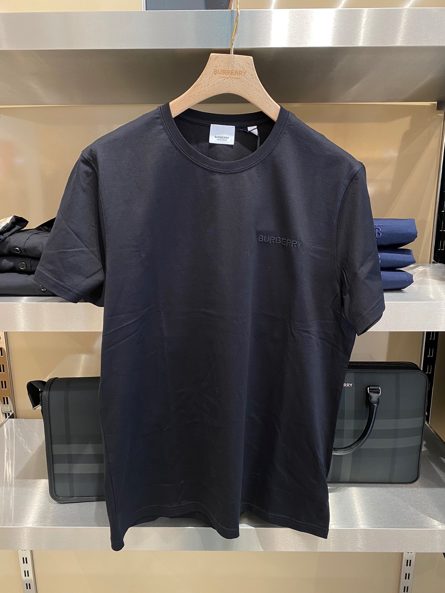 未使用 BURBERRY/博柏利 男款T恤 字母Logo女生可穿 正常版型