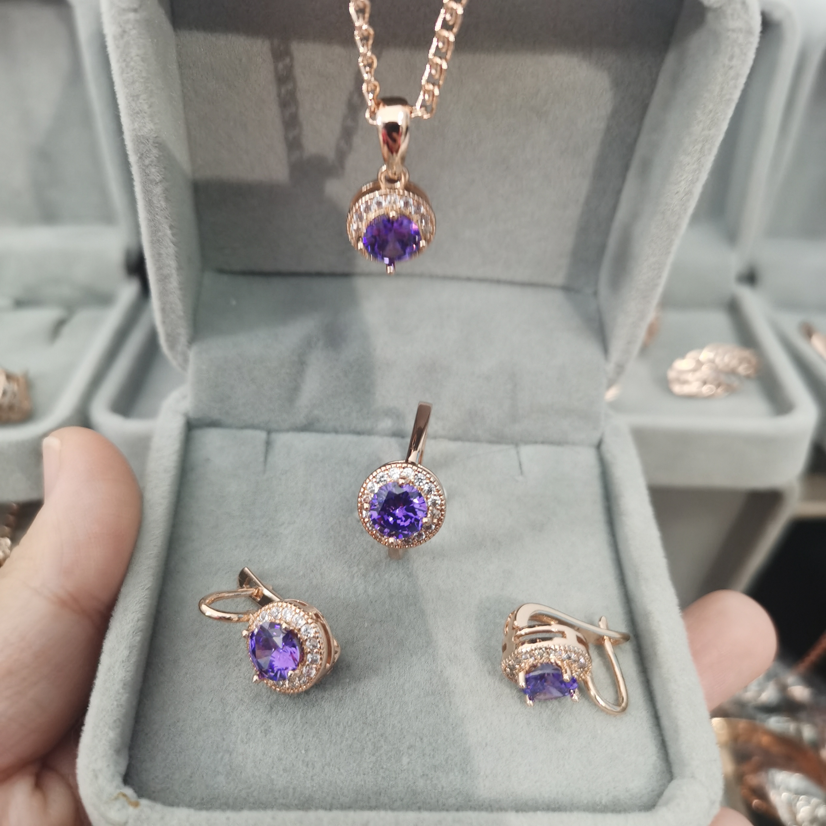 铜合金合成锆石耳饰 102紫色雪花锆石耳环戒指吊坠项链镶嵌套装