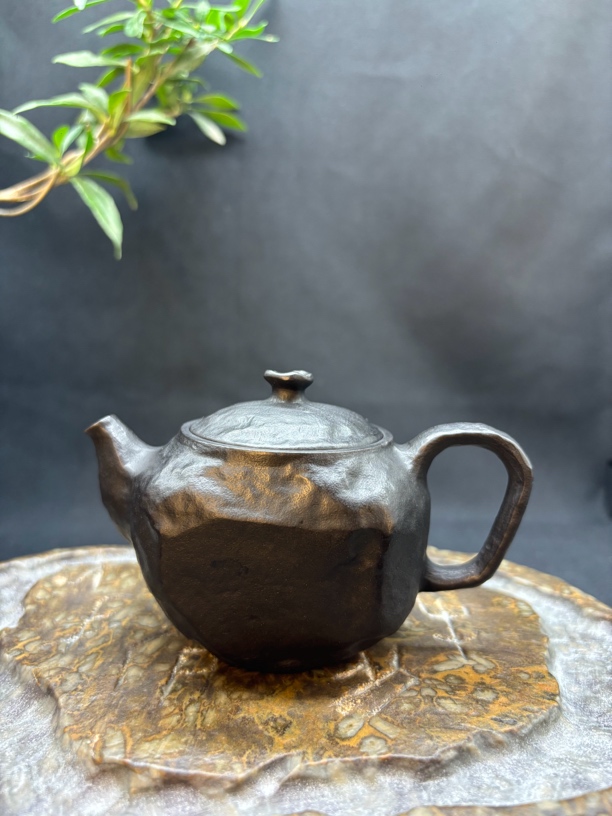 冰碛岩纯色小随形壶150毫升  林松林