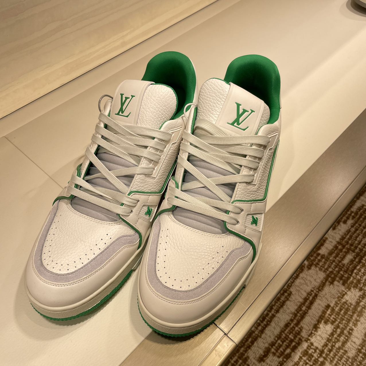 全新未使用 LouisVuitton/路易威登 路易威登LV 绿尾鞋子 男款