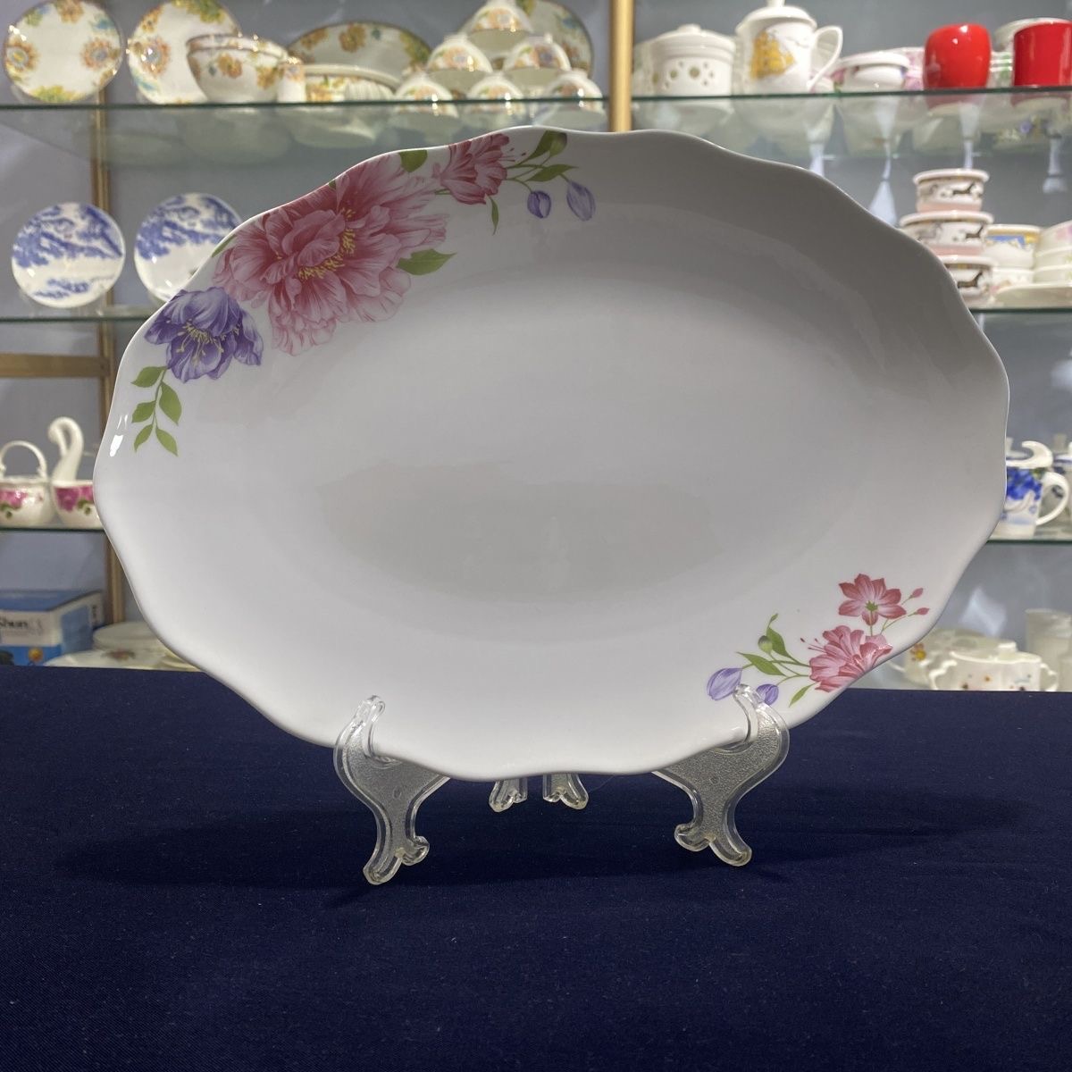 源头厂家唐山骨质瓷12英寸花边形鱼盘微瑕