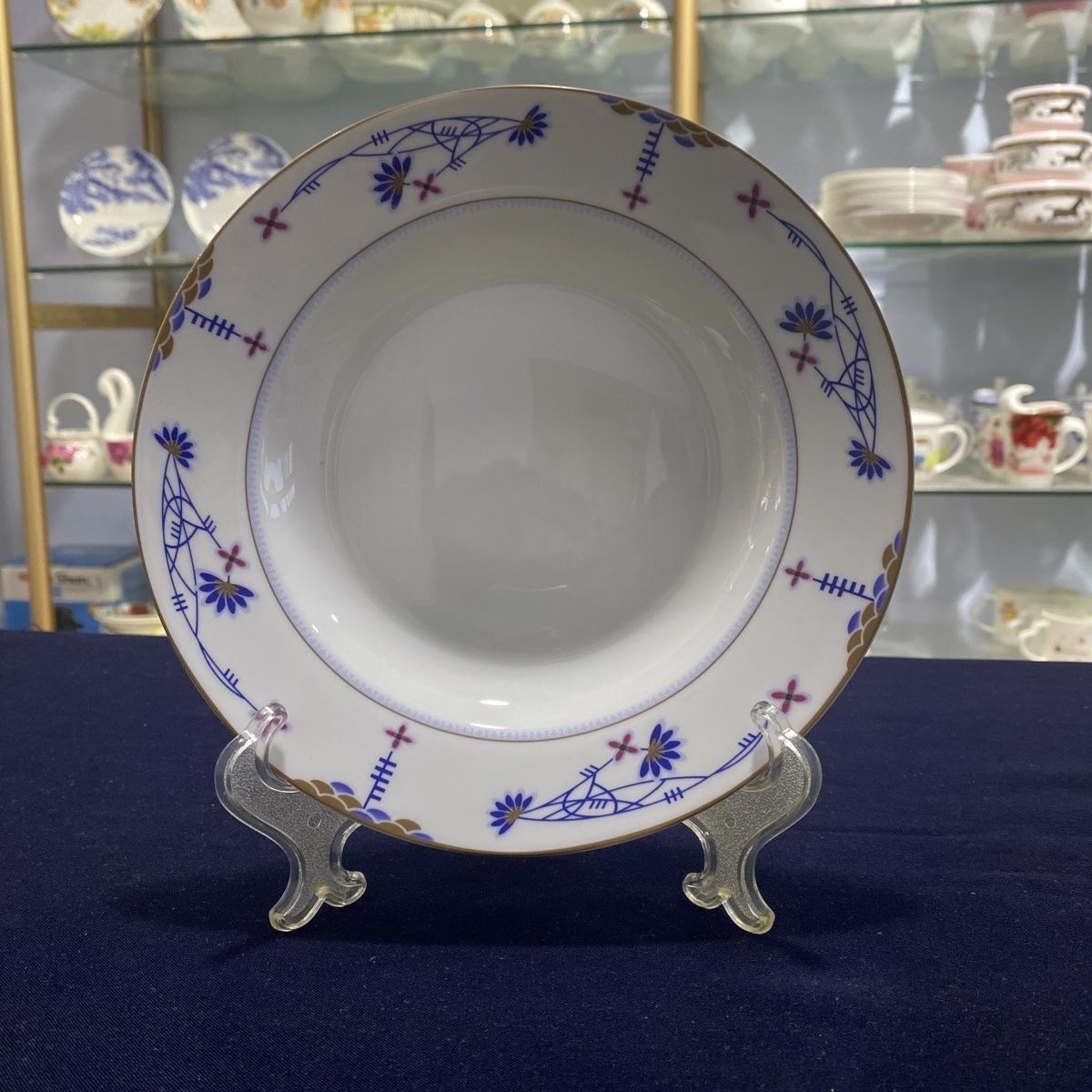 源头厂家唐山骨质瓷8英寸圆八汤盘子深盘热菜盘微瑕