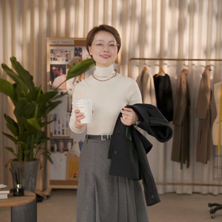 一支探戈丨小个子极简 1oo%chao细美利奴羊毛无缝一体针织衫32001