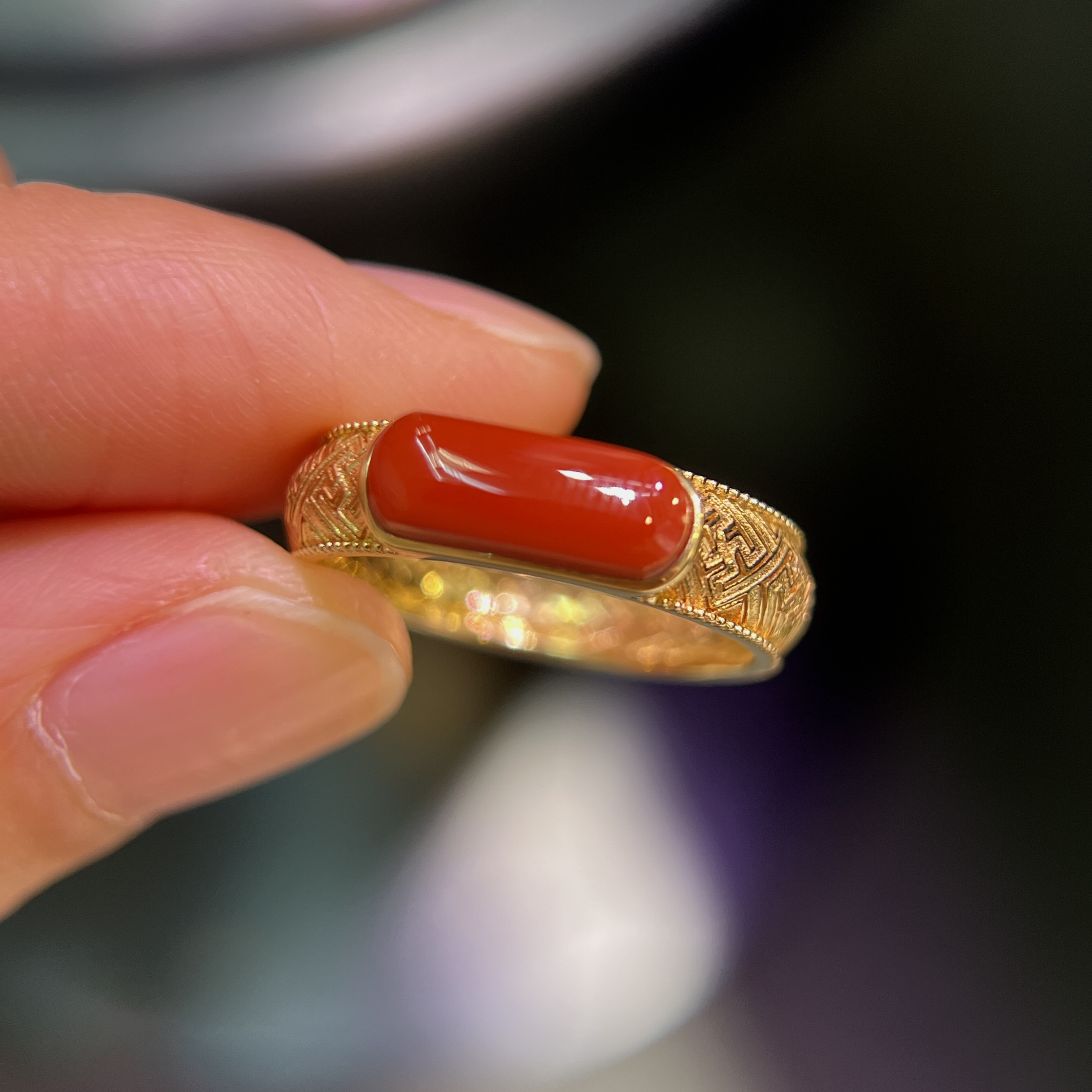 18k金南红马鞍戒指锦红安可拉红不切拉提风镂空轻奢时尚休闲