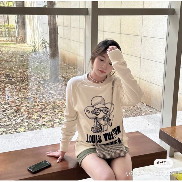 妃鱼/路易威登/棉/卫衣/95新/市场价12999/灵0902