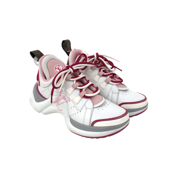 妃鱼/路易威登/休闲鞋/95新/市场价8500/M0728