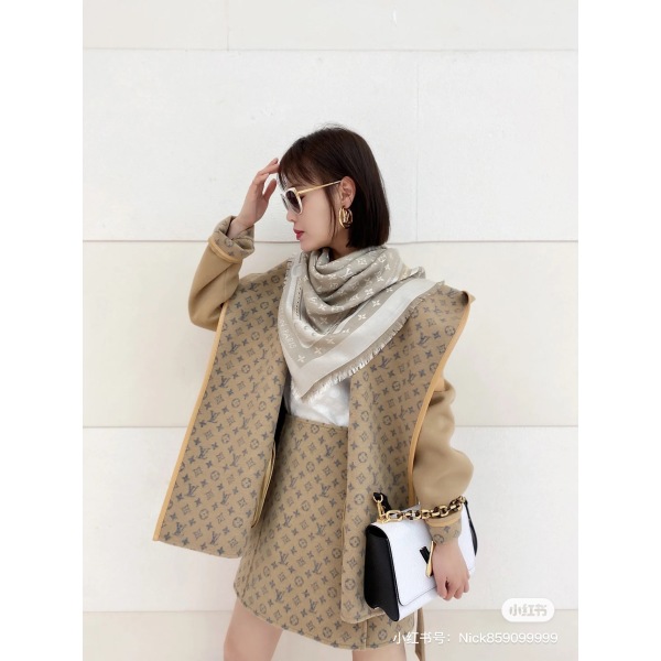 妃鱼/路易威登/羊皮/剪羊毛/裙子/95新/市场价16999/灵0818
