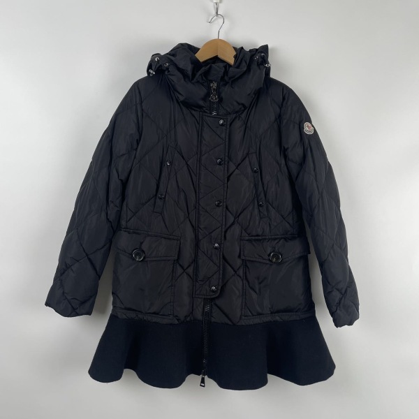 妃鱼/盟可睐/聚酰胺纤维/羽绒服/95新/市场价10500/灵0921