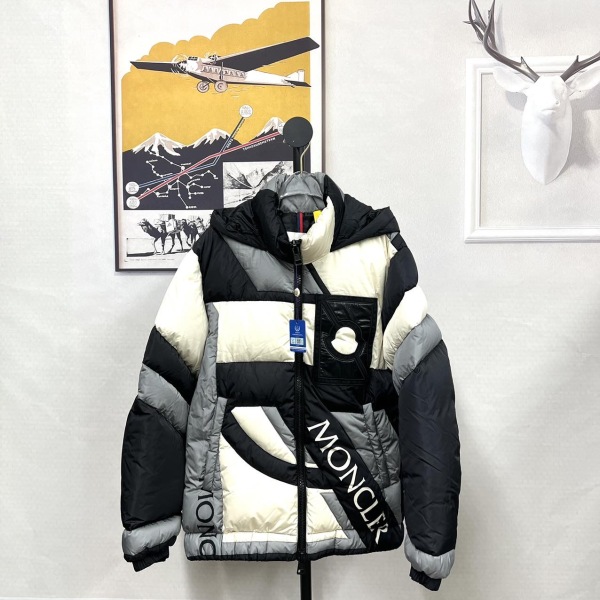 妃鱼/盟可睐/聚酰胺/羽绒服/95新/市场价19000/双1023