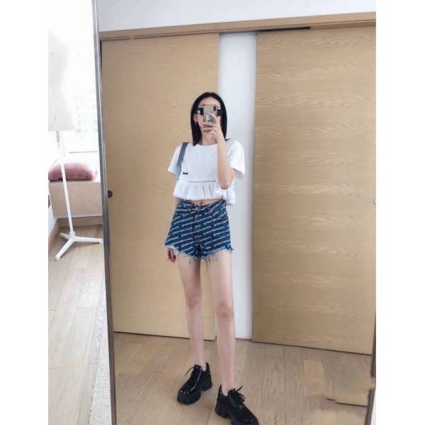 妃鱼/亚历山大王/牛仔布/裤子/95新/市场价5400/乐0823