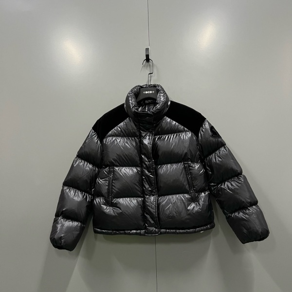 妃鱼/盟可睐/聚酰胺纤维/羽绒服/95新/市场价0/z1112