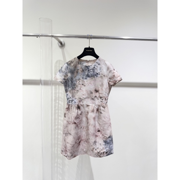 妃鱼/华伦天奴/棉/连衣裙/95新/市场价11900/M0820