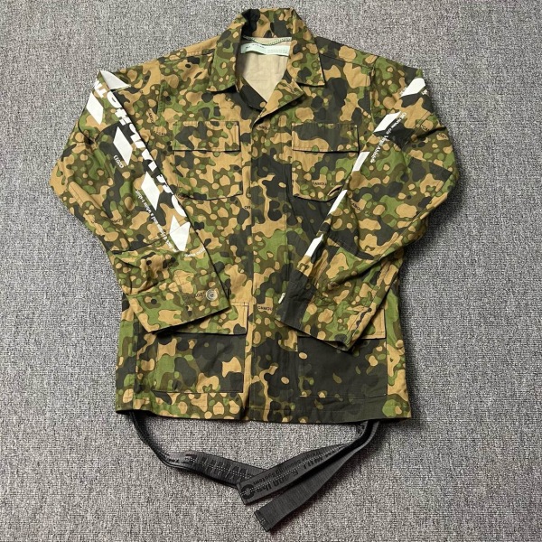 妃鱼/Off-white/棉/外套/95新/市场价4800/v0116