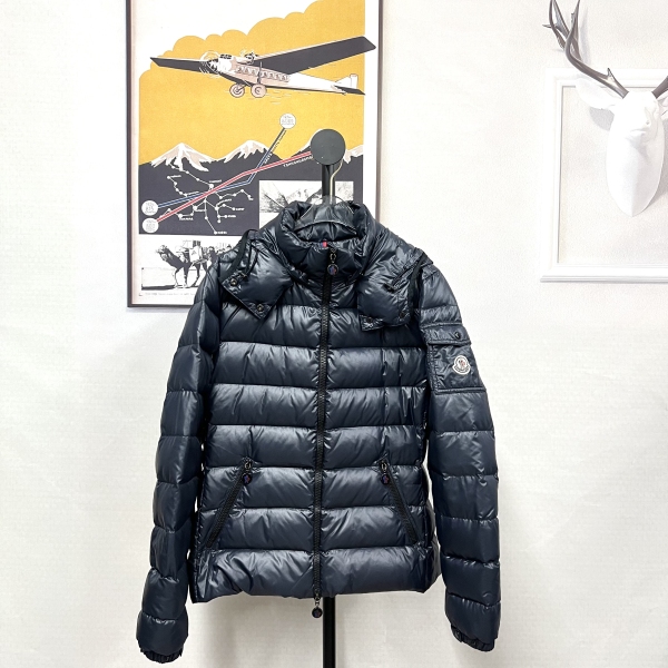 妃鱼/盟可睐/聚酰胺/羽绒服/95新/市场价16000/M0930
