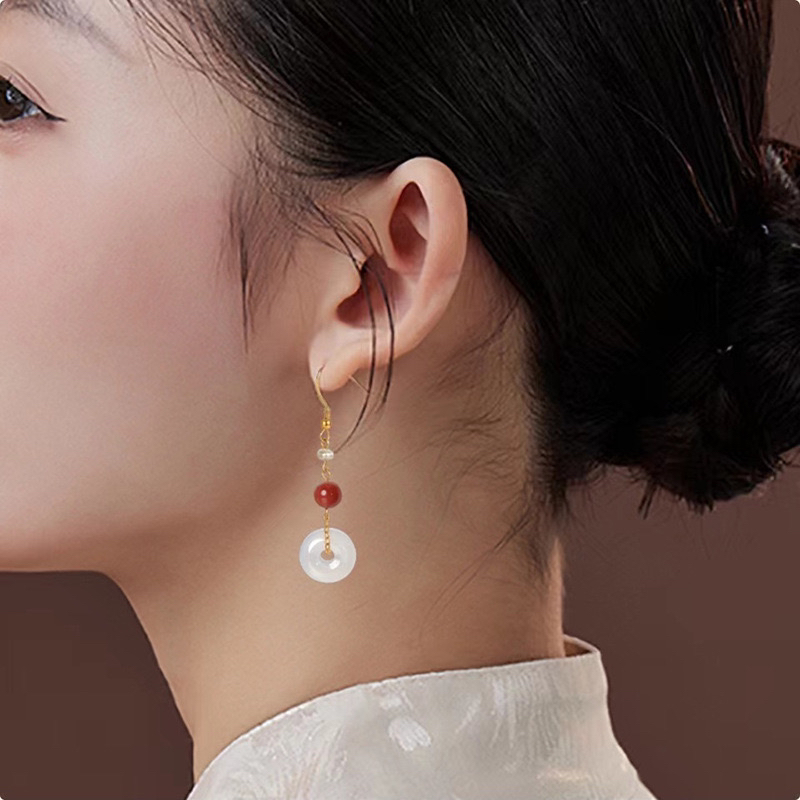 天然白玛瑙玉髓平安扣耳环女国风高级感复古南红国潮新中式耳饰女