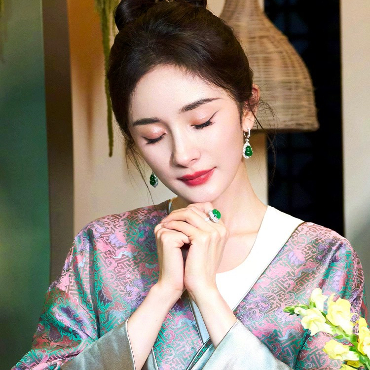 天然绿玉髓葫芦杨幂同款国风新中式无耳洞耳坠2025高级感耳饰耳夹