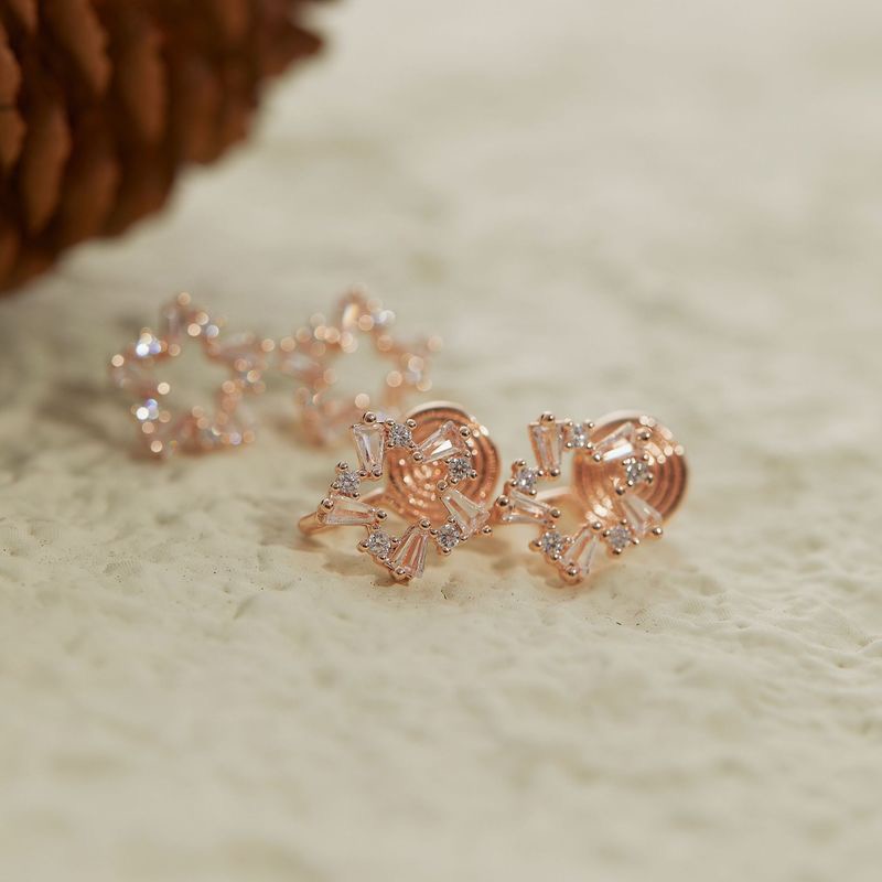 铜合金合成锆石耳饰 无耳洞耳夹繁星高级无痛镂空星甜美粉钻耳饰