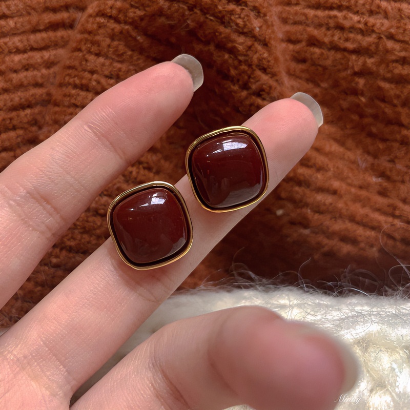 铜合金耳饰 焦糖梦酒红色蚊香盘耳夹无耳洞女新年耳饰耳钉秋冬ins