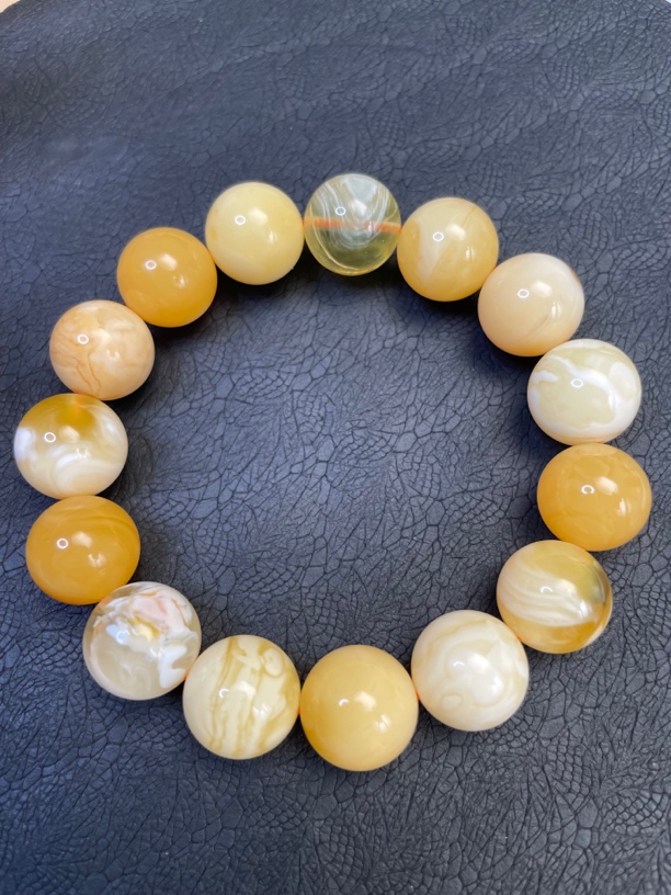 天然琥珀蜜蜡，多宝手串，全品无瑕疵