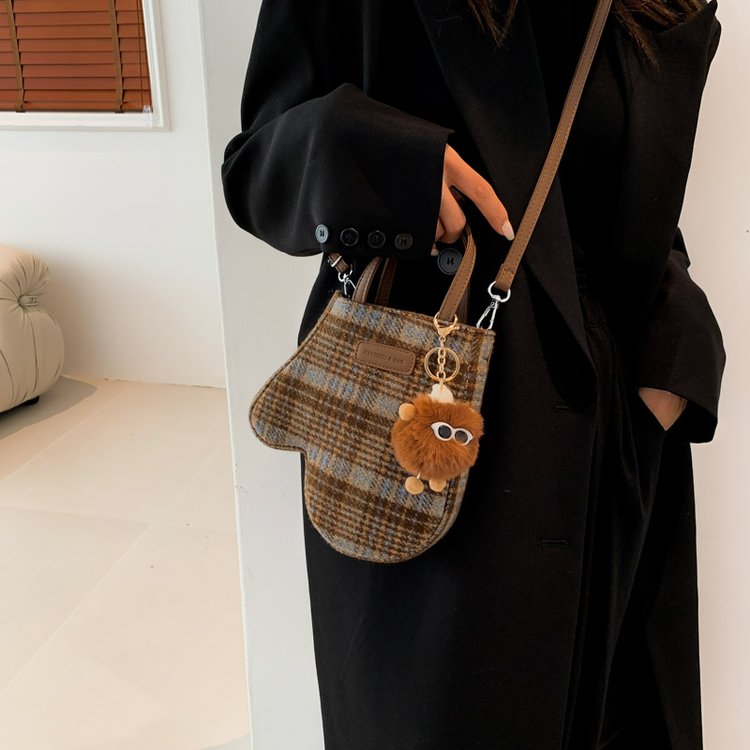 可爱手套小包包女2023新款秋冬时尚毛呢格子手提包小众复古斜挎包