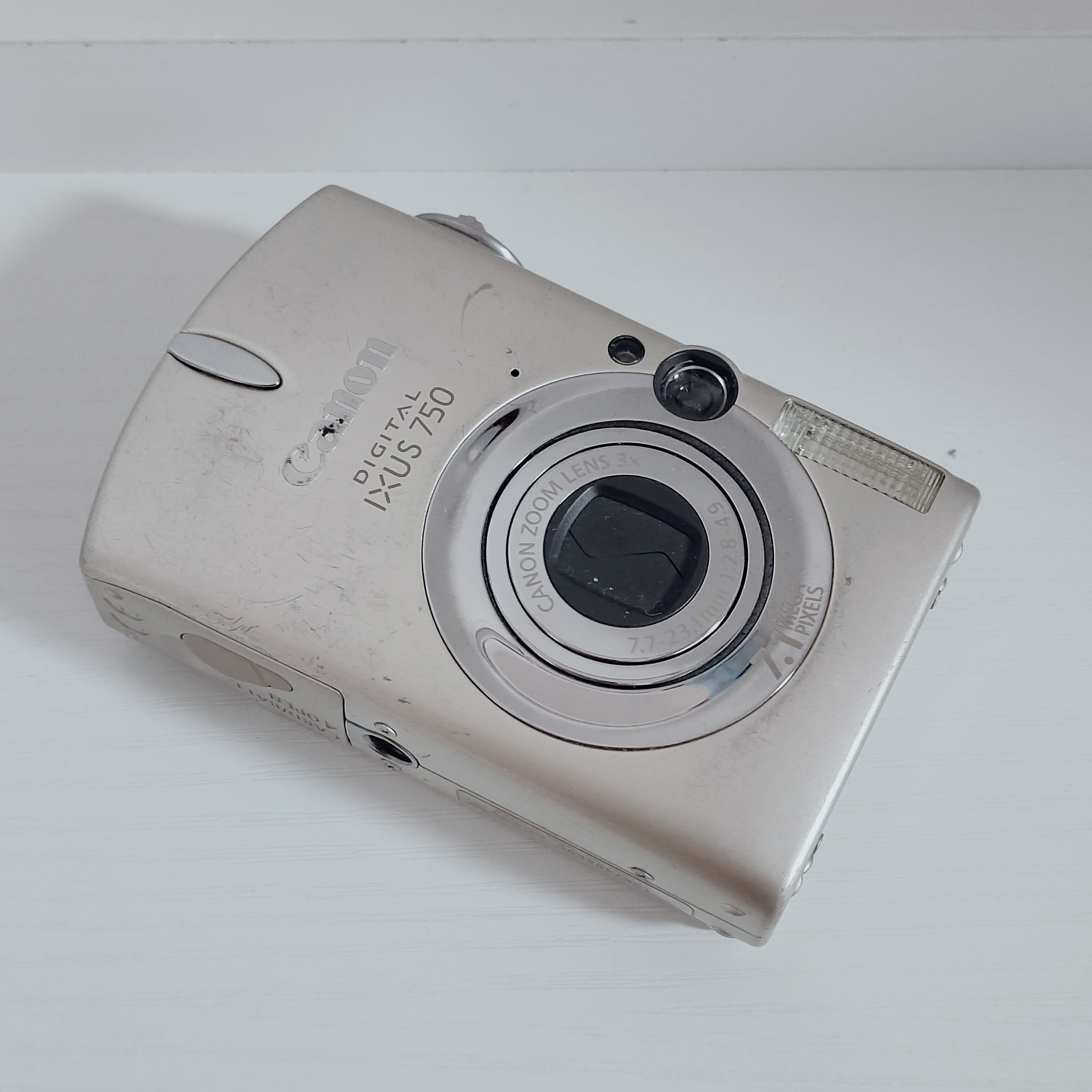 9新 Canon/佳能 IXUS750 CCD 二手相机 非质量问题No退No换