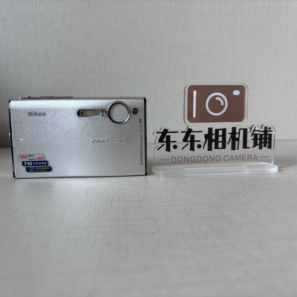 9新 Nikon/尼康 S7 740万像素3倍光变 非质量问题No退换 配件齐全