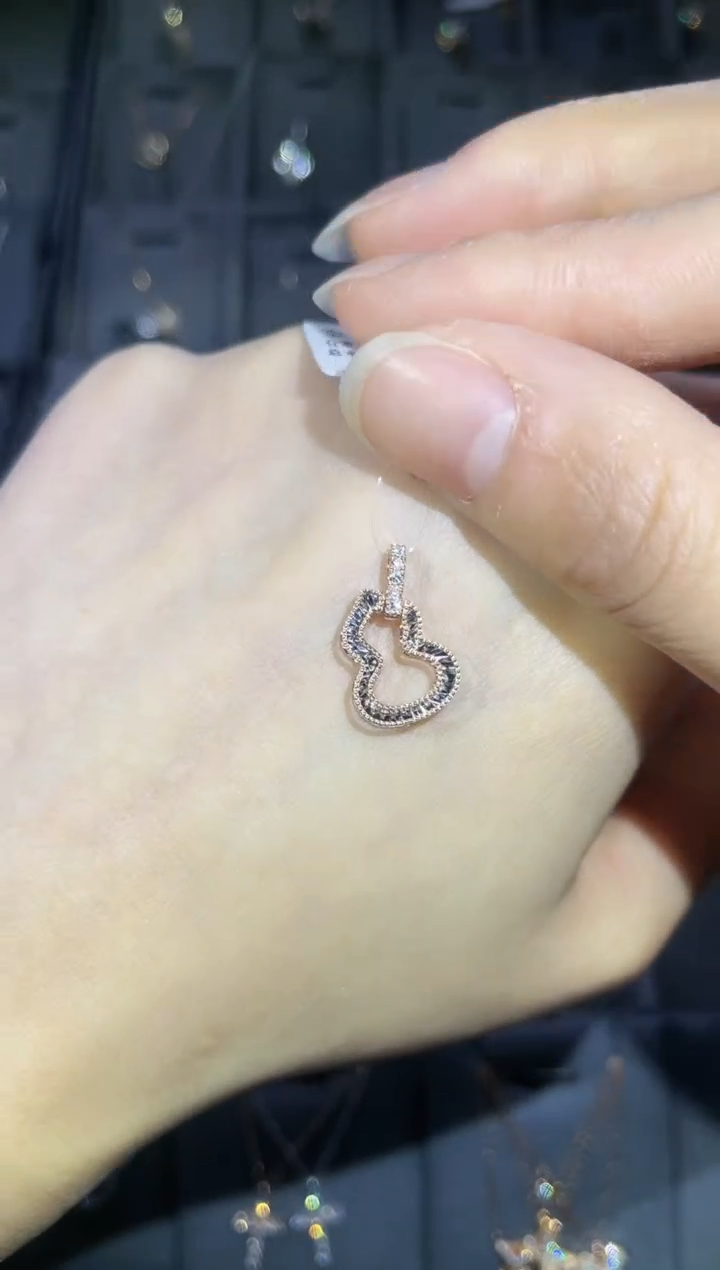 【闪购商品】钻石吊坠(不含链)18K金镶嵌18K金玫 多人 葫芦