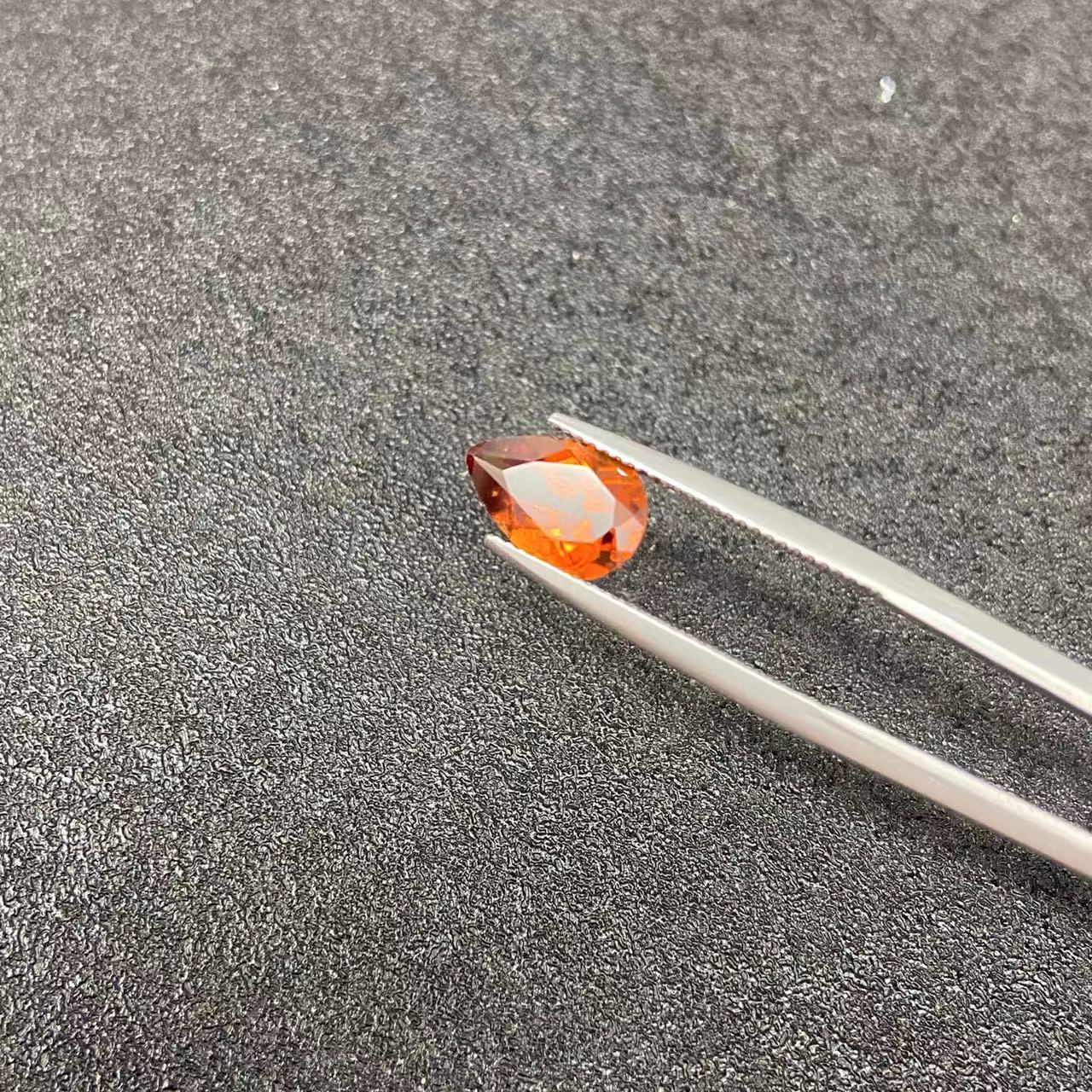 1113-F20 芬达石 3.35ct