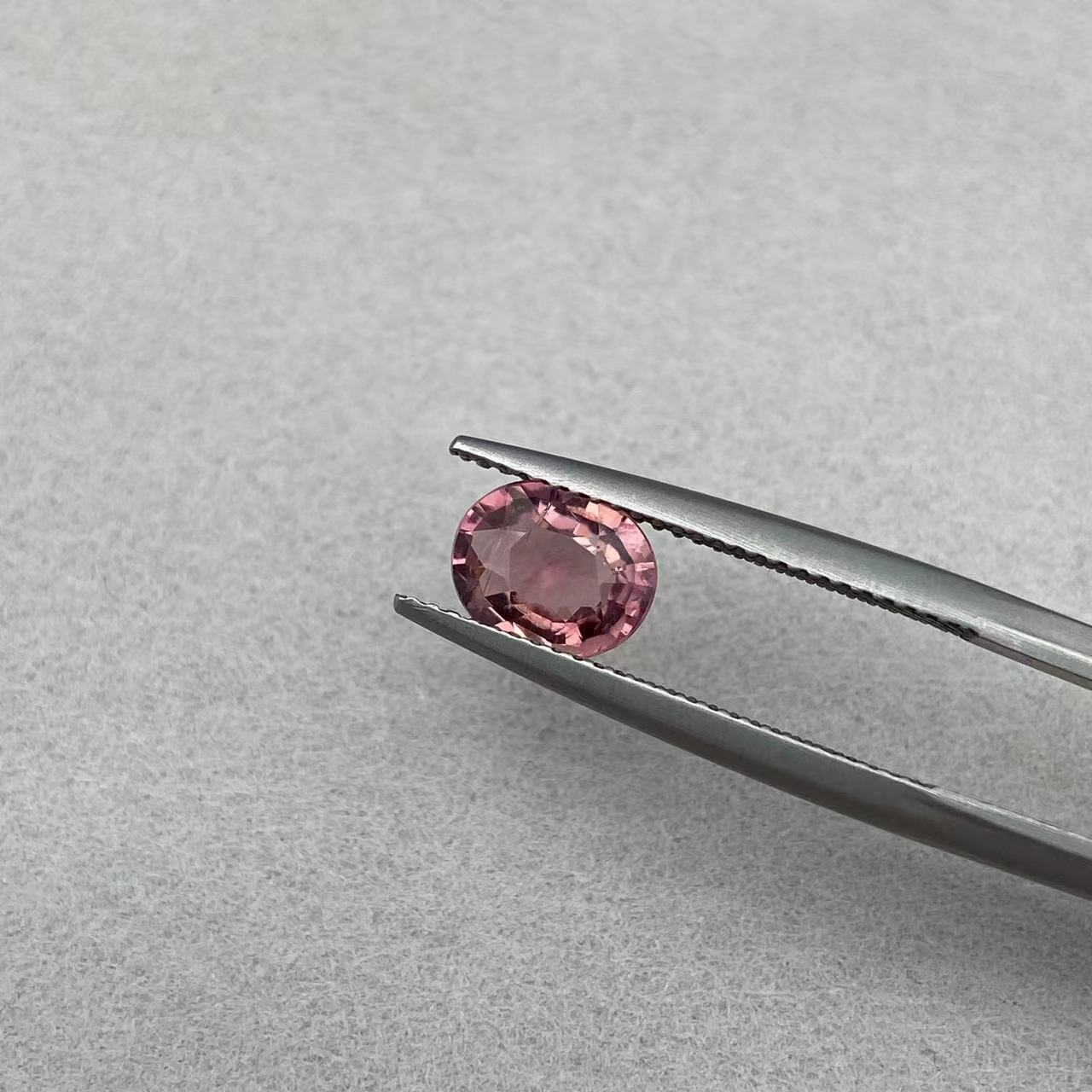 1024-BX05椭圆粉碧玺1.41ct