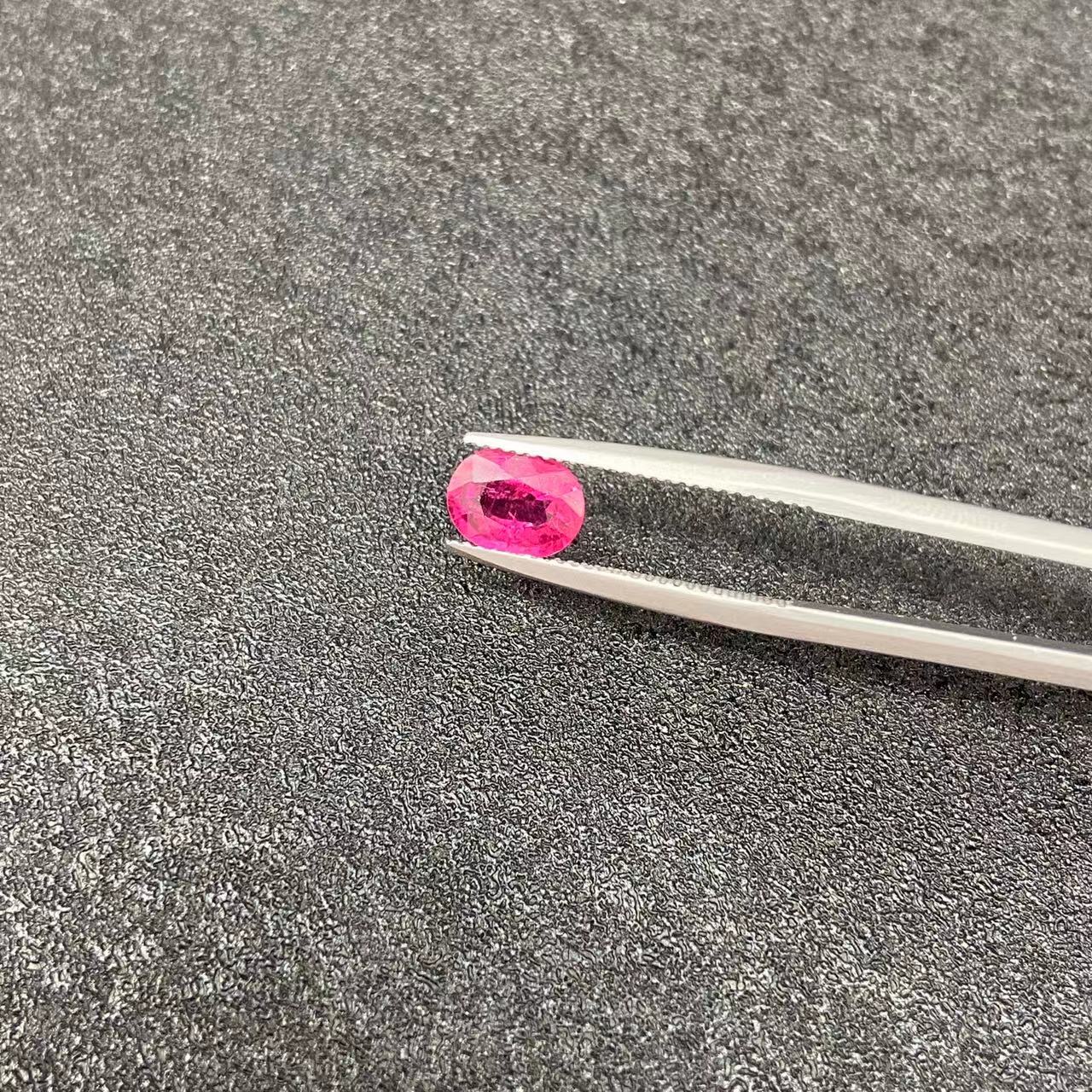 1113-L13  碧玺卢比来 1.66ct